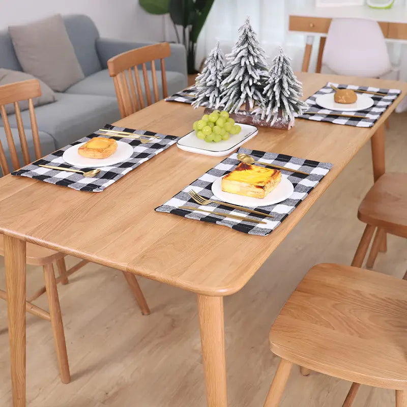 Plaid Dinner Placemat for Christmas Decoration
