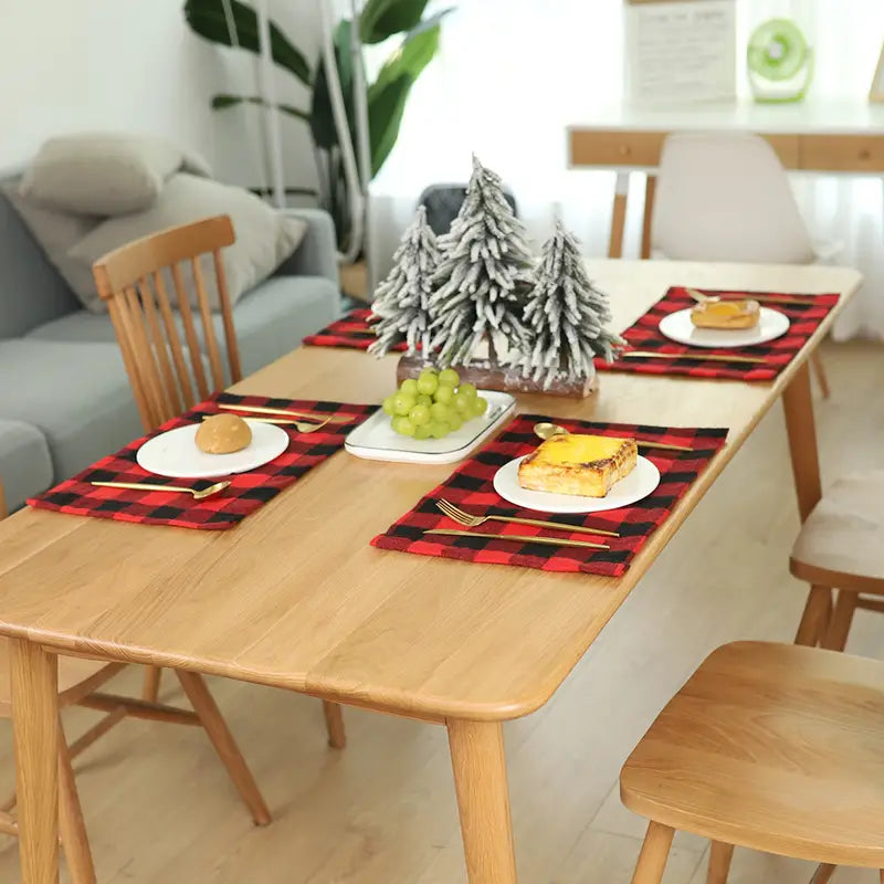 Plaid Dinner Placemat for Christmas Decoration